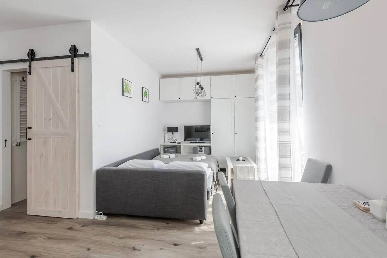 Golden Apartments Gdansk - Cozy Studio - Great Location&Kollotaja 0*,  Polen
